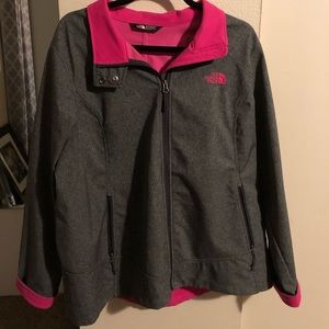 The North Face women’s size 2x soft shell jacket